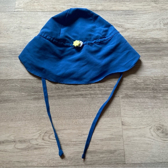 I Play Blue Sun Protection UPF Bucket Hat Kids 2T-4T - Picture 2 of 4